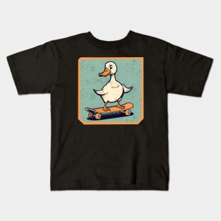 Goose on skateboard Goose Skater Kids T-Shirt